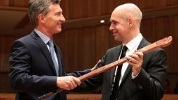 altText(Muy preocupado por la foto de Larreta, Macri intenta liderar el pleito judicial por la coparticipación)}