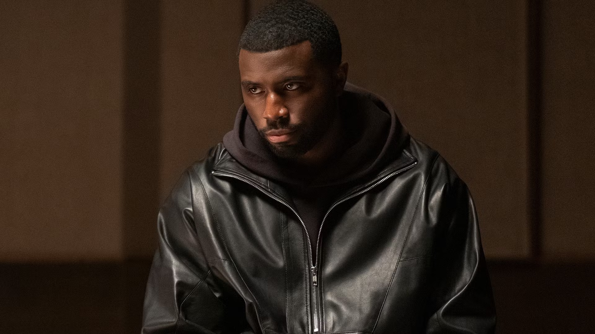 La crítica destacó el ritmo frenético, las escenas de asaltos y el duelo psicológico entre los protagonistas, convirtiendo a La crítica destacó el ritmo frenético, las escenas de asaltos y el duelo psicológico entre los protagonistas, convirtiendo a