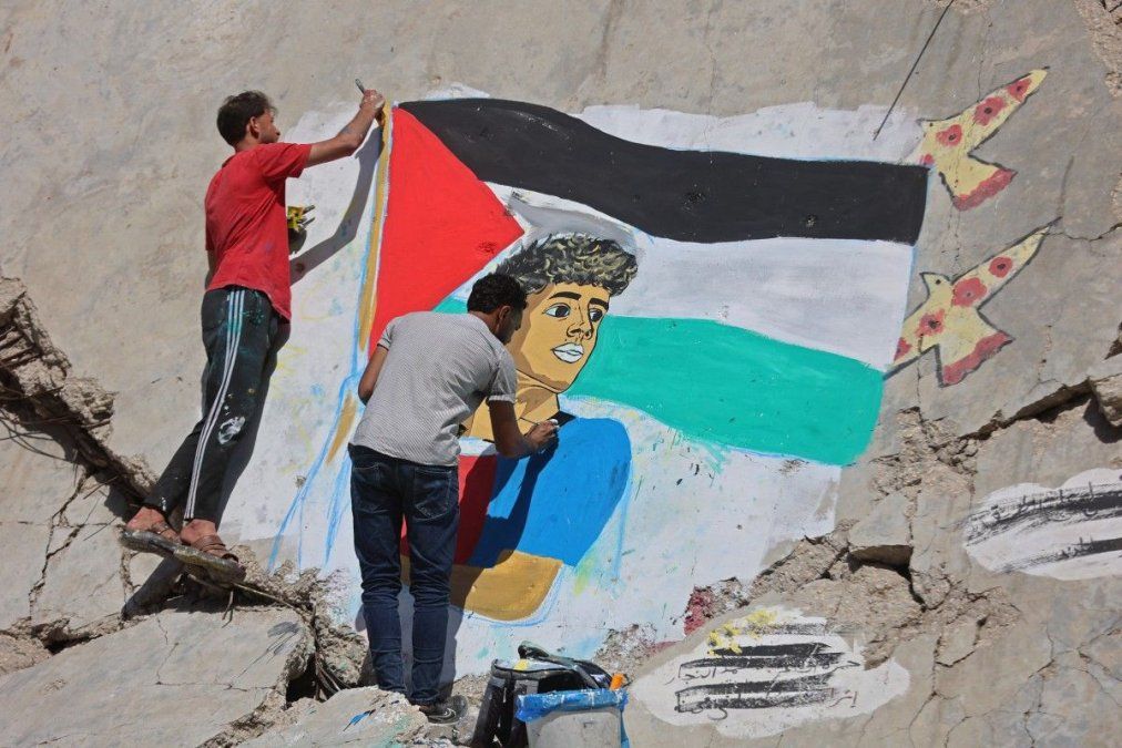 El mural de Lamine Yamal con la bandera palestina apareció en Gaza tras el gesto del futbolista durante la celebración del Barcelona, convertido ya en símbolo fuera del fútbol.