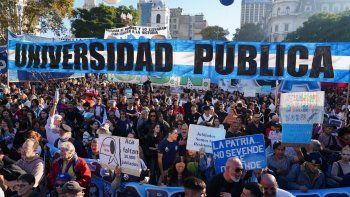 Masiva Marcha Universitaria, pero Javier Milei no acusa recibo