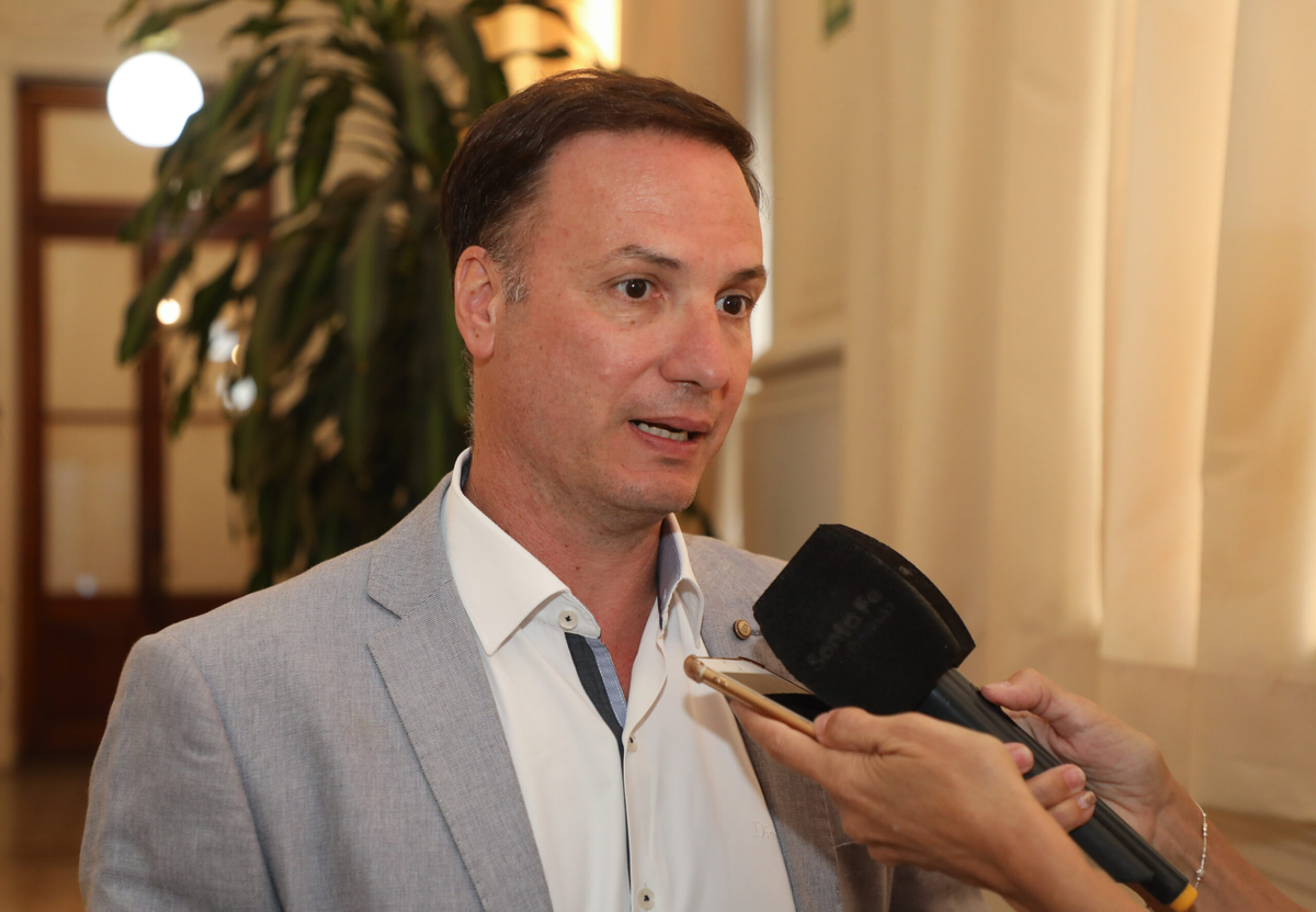 Lisandro Enrico, ministro de Obras Públicas de Santa Fe. Lisandro Enrico, ministro de Obras Públicas de Santa Fe.