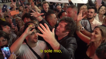 Furor por Javier Milei en la Costa Atlántica. Furor por Javier Milei en la Costa Atlántica.