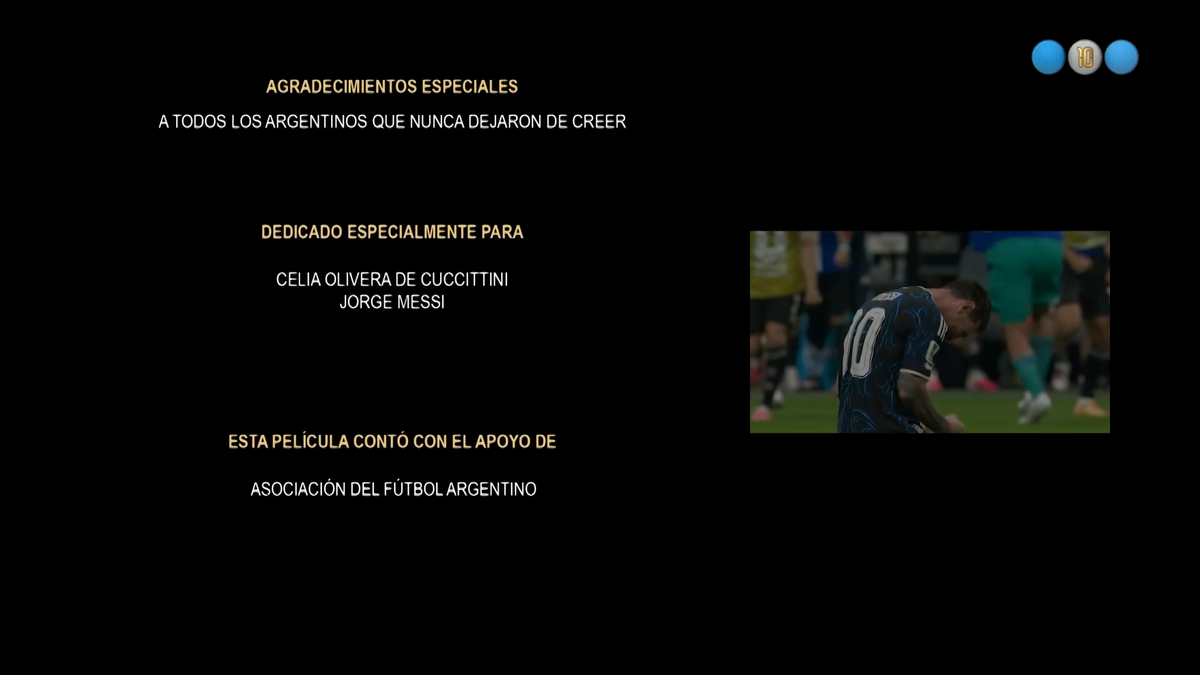 Telefe cerr&oacute; la transmisi&oacute;n con cr&eacute;ditos cinematogr&aacute;ficos que homenajearon a Messi, sus compa&ntilde;eros, entrenadores y su familia. Foto: Captura Telefe