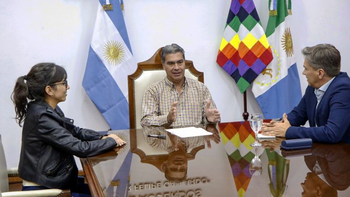 Leandro Zdero con Jorge Capitanich iniciando la transición en Chaco. Leandro Zdero con Jorge Capitanich iniciando la transición en Chaco.