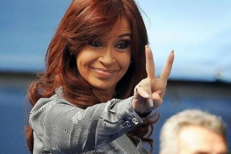 Cristina pidió a los que van a vacacionar que se cuiden mucho.