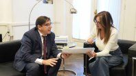Alejandro Álvarez y Sandra Pettovello se reunieron en la previa de la Marcha Universitaria. Alejandro Álvarez y Sandra Pettovello se reunieron en la previa de la Marcha Universitaria.