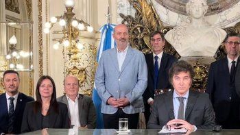 Envalentonado, Javier Milei envió al Congreso la 'Ley Hojarasca'