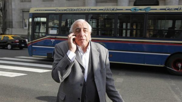 Roberto Fernández, titular de la UTA, el gremio de los choferes de colectivos. Roberto Fernández, titular de la UTA, el gremio de los choferes de colectivos.