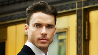 La serie adictiva de Netflix que protagoniza un venezolano