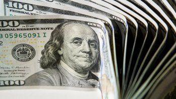 dolar: ccl cerca de los $300 mientras el bcra compra us$1 millon dolar: ccl cerca de los $300 mientras el bcra compra us$1 millon