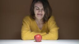 La clave para adelgazar y mantener un peso saludable es alimentarse con productos densos en nutrientes pero bajos en calorías.