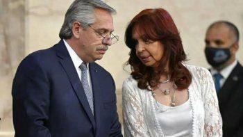 Alberto Fernández y CFK, apuntados por Gerardo Morales. Alberto Fernández y CFK, apuntados por Gerardo Morales.