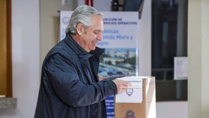 Los tuits de Alberto Fernández tras el triunfo de Milei