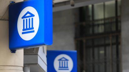 Tensión por el cierre de 9 sucursales del Banco Nación y amenaza de Sergio Palazzo