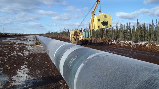 Canadá prepara un megaproyecto: un nuevo oleoducto que permitirá transportar un millón de barriles diarios. Canadá prepara un megaproyecto: un nuevo oleoducto que permitirá transportar un millón de barriles diarios.