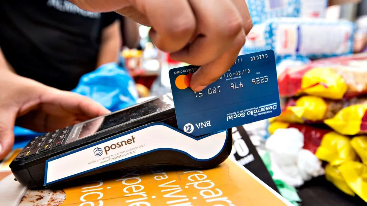 La tarjeta de crédito es la primera herramienta que ayuda a subsistir. La tarjeta de crédito es la primera herramienta que ayuda a subsistir.