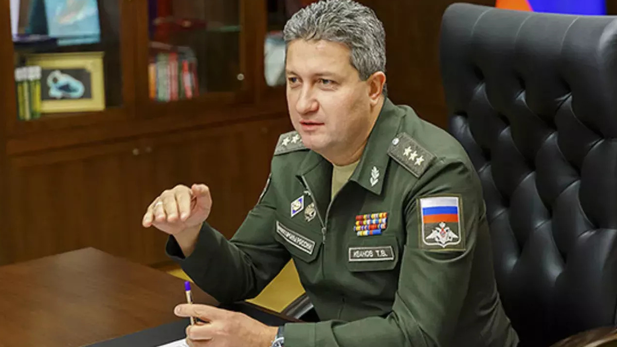 La masiva purga comenzó el 23 de abril con la detención sorpresiva de Timur Ivanov. La masiva purga comenzó el 23 de abril con la detención sorpresiva de Timur Ivanov.