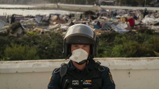 Crecen las sospechas: Ceuta vacía sus playas antes de las elecciones y la visita de Felipe VI