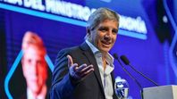 El ministro de Economía, Luis Caputo, celebró la primereada argentina. El ministro de Economía, Luis Caputo, celebró la primereada argentina.