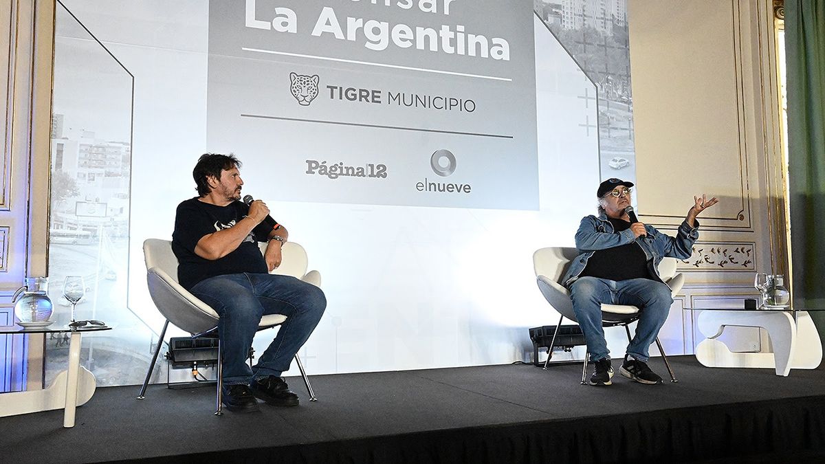 El Municipio de Tigre dio inicio a un ciclo de charlas denominado “Pensar la Argentina” con Felipe Pigna y Pedro Saborido. El Municipio de Tigre dio inicio a un ciclo de charlas denominado “Pensar la Argentina” con Felipe Pigna y Pedro Saborido.