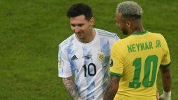 La Selección Argentina de Messi, lejos del Brasil de Neymar. (Foto: Canal RCN).