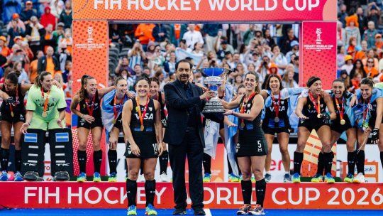 Las Leonas celebran su tercera Copa del Mundo después de vencer a Países Bajos en una final inolvidable disputada en Amstelveen.