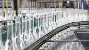 Una de las mayores y más histórica fábrica de vidrios de Argentina será una planta importadora