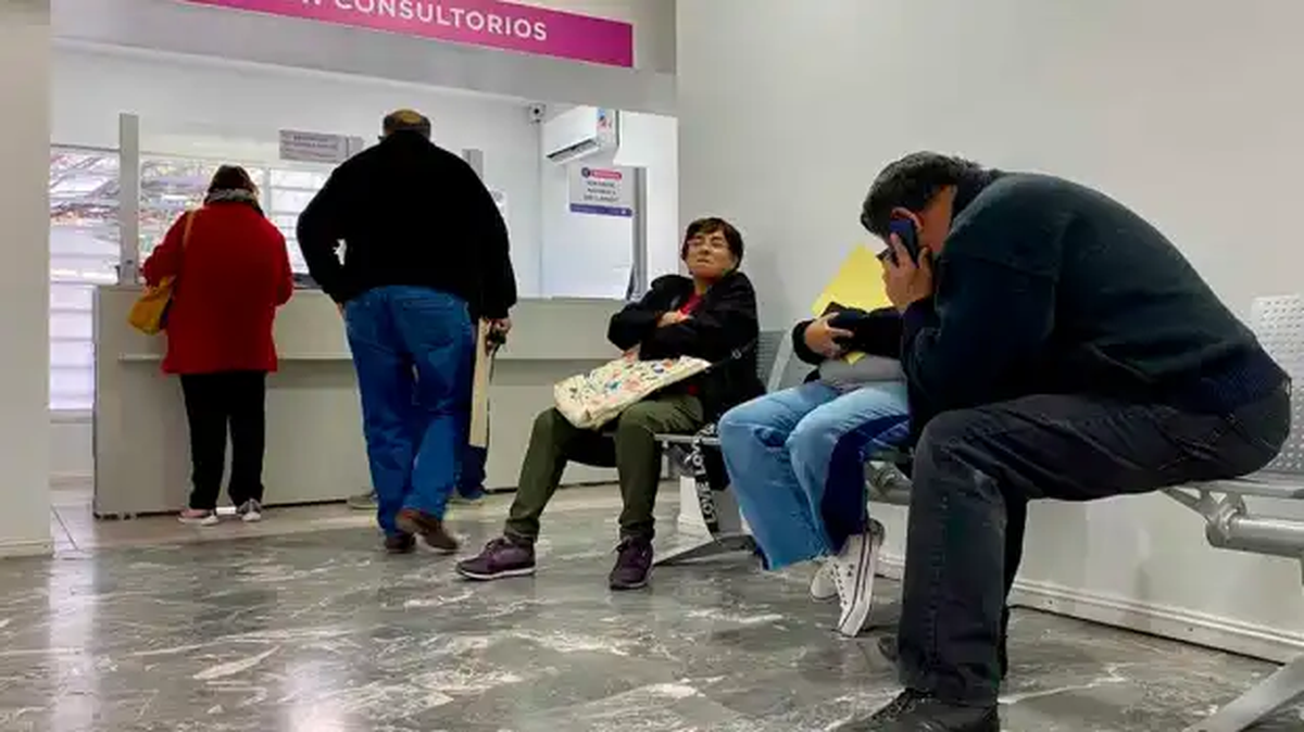 El problema afecta gravemente a las provincias de Río Negro y Neuquén, en las cuales los pacientes deambulan intentando conseguir turnos o se resignan a pagar por su cuenta las consulta, pero no todos pueden.