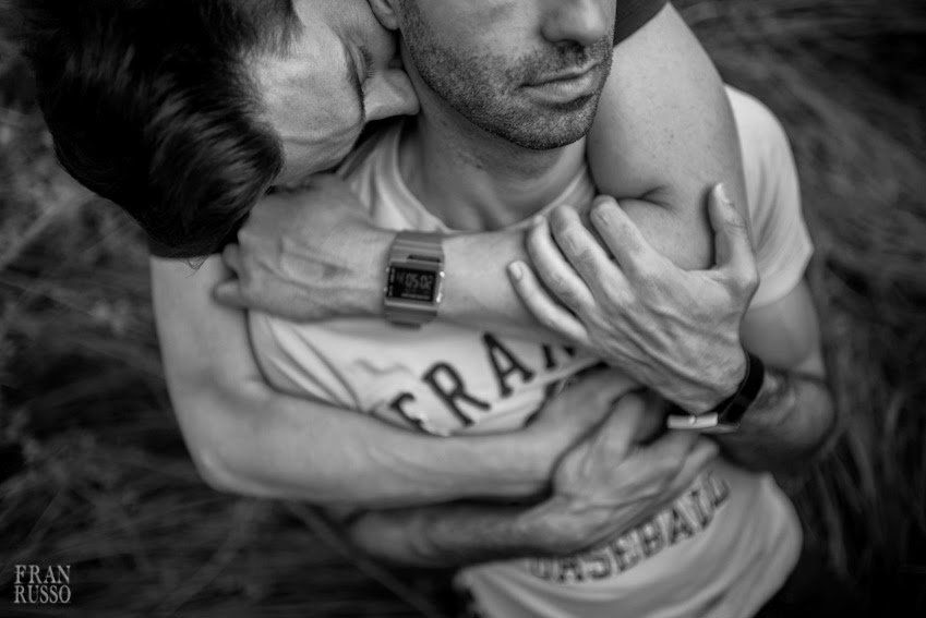 El 87% de los hombres casados fantasean con sus amigos cercanos.