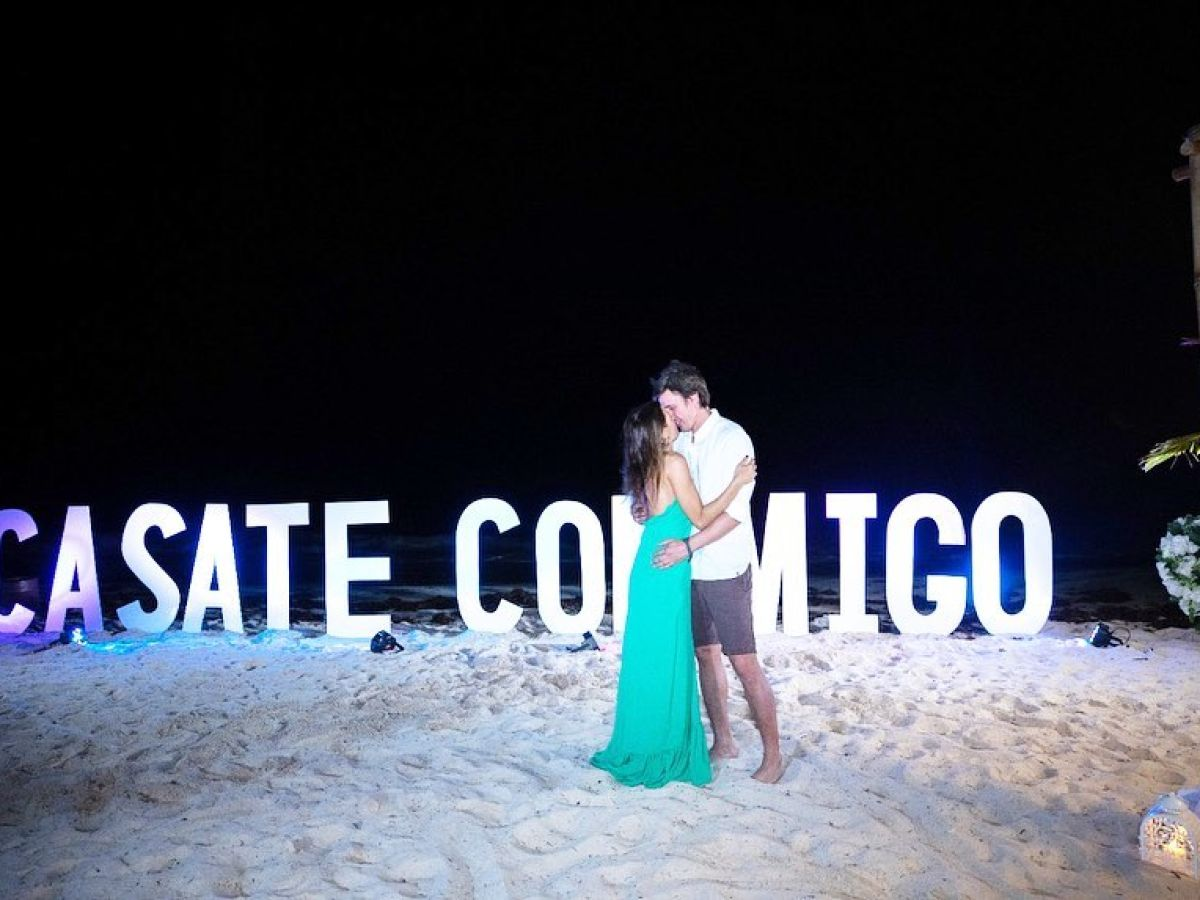 Carolina "Pampita" Ardohain y Roberto García Moritán. Carolina "Pampita" Ardohain y Roberto García Moritán.