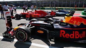Ferrari y Red Bull miran a todos desde arriba y provocaron la envidia de Mercedes. Ferrari y Red Bull miran a todos desde arriba y provocaron la envidia de Mercedes.