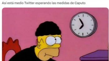 Los memes inundaron las redes porque el video con las medidas de Caputo se demoró. Los memes inundaron las redes porque el video con las medidas de Caputo se demoró.