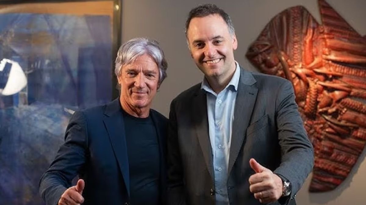 Manuel Adorni con Marcelo Gradio y el vuelo a Punta del Este que puso en la mira el patrimonio del jefe de Gabinete. Manuel Adorni con Marcelo Gradio y el vuelo a Punta del Este que puso en la mira el patrimonio del jefe de Gabinete.