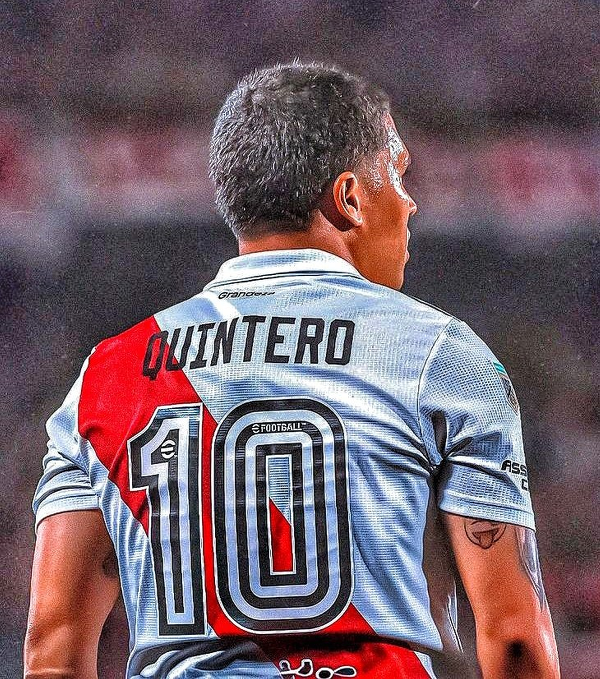 Por orden de Gago, Boca llamó a "Juanfer" Quintero. Por orden de Gago, Boca llamó a "Juanfer" Quintero.