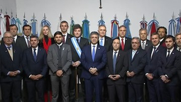 Milei y los gobernadores en Tucumán 2024