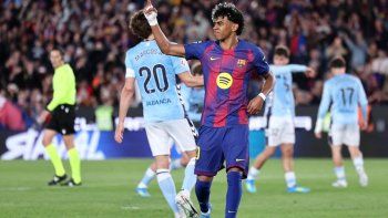 Lamine Yamal, una de las grandes apuestas de España, en el centro de la preocupación. Su lesión cambia los planes de Luis de la Fuente de cara al Mundial 2026. Lamine Yamal, una de las grandes apuestas de España, en el centro de la preocupación. Su lesión cambia los planes de Luis de la Fuente de cara al Mundial 2026.