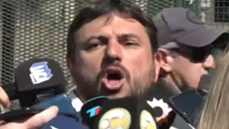 Teléfono para Juan Grabois y otros: ¿Mensaje del día después?