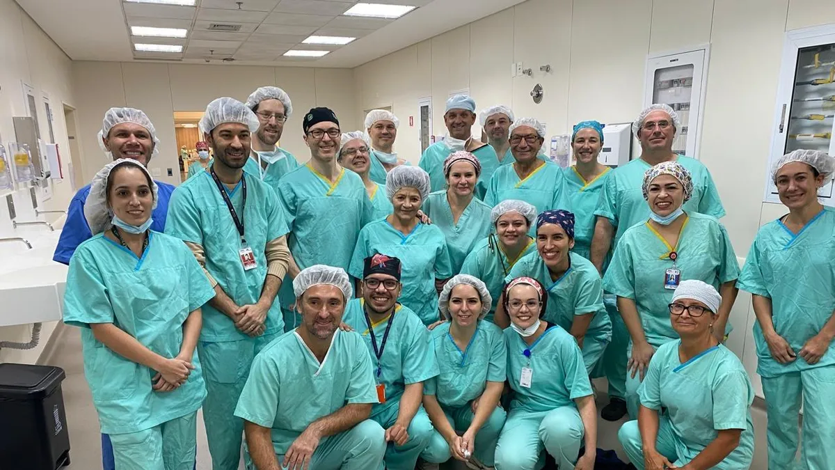 Un grupo de ginecólogas quieren traer a Argentina una novedosa cirugía para que mujeres puedan ser madre a través del trasplante de útero. Un grupo de ginecólogas quieren traer a Argentina una novedosa cirugía para que mujeres puedan ser madre a través del trasplante de útero.