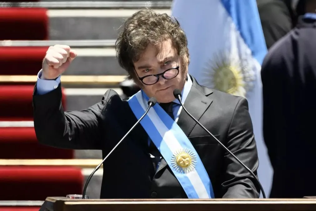 Javier Milei encabezará el acto en conmemoración de los Héroes y Caídos en Malvinas. La expectativa se cifra en la presencia de Manuel Adorni, quien continúa bajo el amparo del gobierno. Javier Milei encabezará el acto en conmemoración de los Héroes y Caídos en Malvinas. La expectativa se cifra en la presencia de Manuel Adorni, quien continúa bajo el amparo del gobierno.