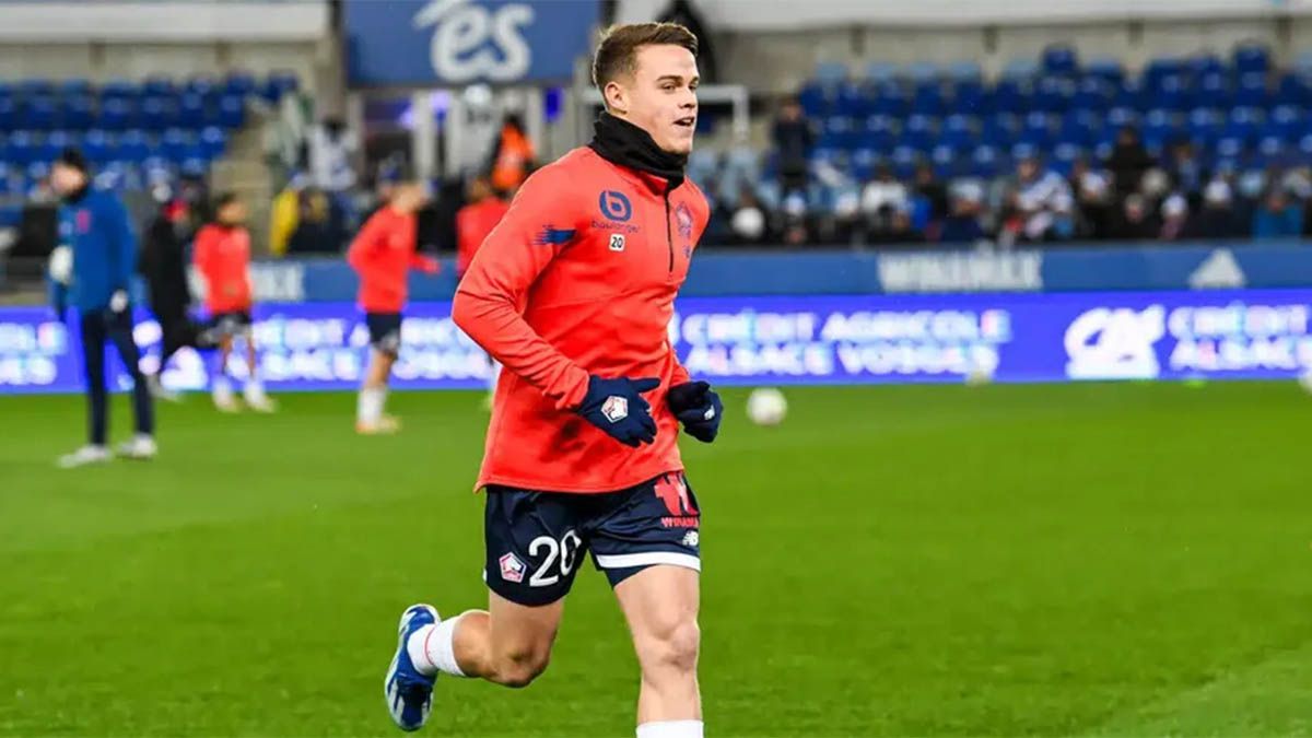 Boca, de la mano de su presidente Juan Román Riquelme, continúa con la renovación del plantel y le pelea al Lille el pase de Ignacio Miramón. Boca, de la mano de su presidente Juan Román Riquelme, continúa con la renovación del plantel y le pelea al Lille el pase de Ignacio Miramón.