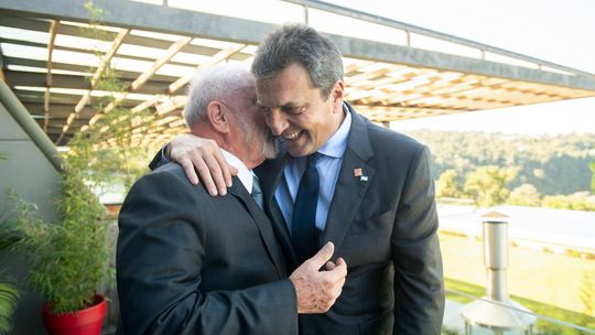 25/03/2025: Sergio Massa e Inacio Lula da Silva en el marco de la 62° Reunión del Consejo del Mercado Común y Cumbre de Jefes y Jefas de Estado del MERCOSUR y Estados Asociados, en la ciudad misionera de Puerto Iguazú.&nbsp;