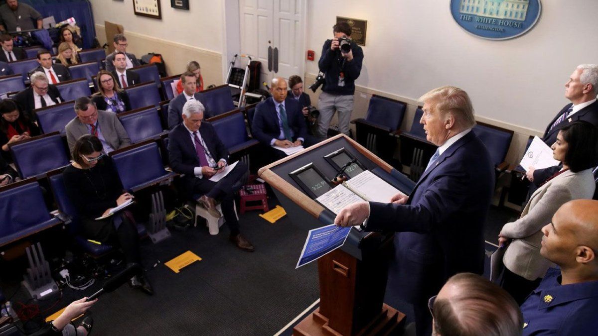Donald Trump mantiene el bloqueo a la prensa en la Casa Blanca.&nbsp;