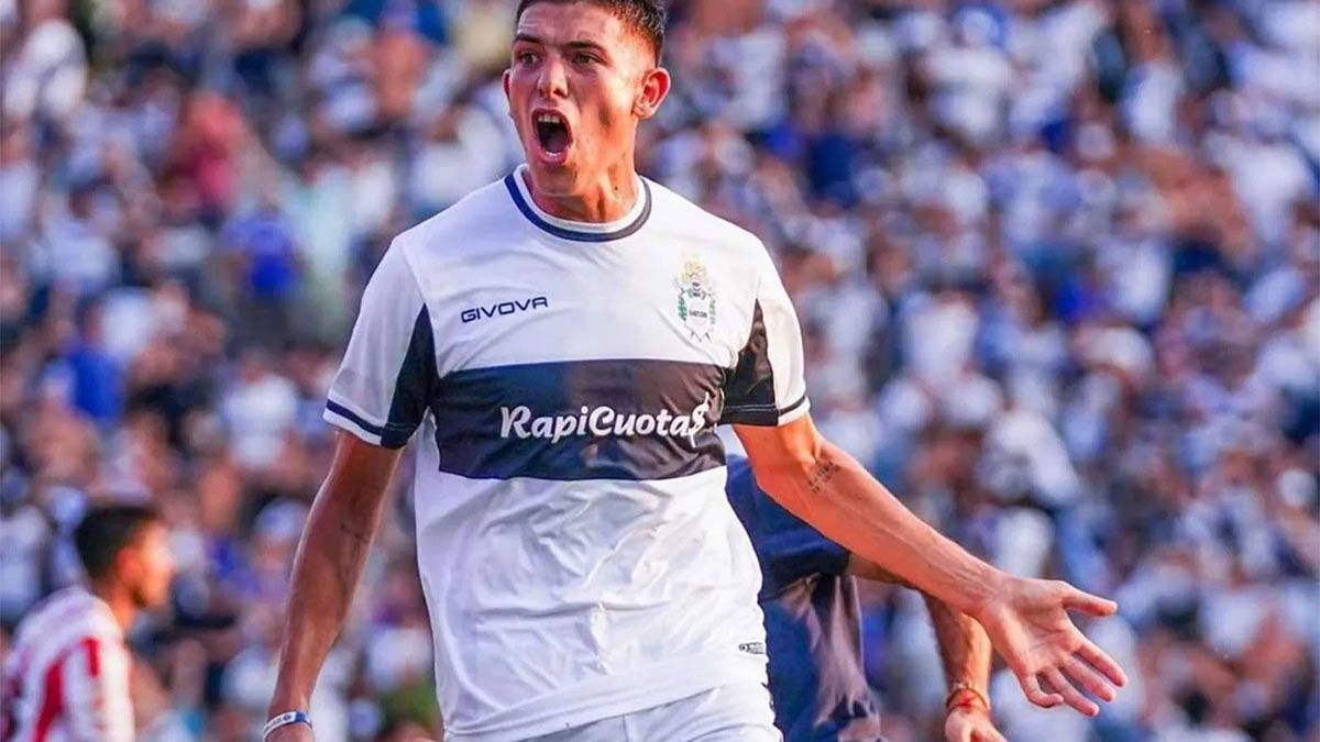 Gimnasiay Esgrima de La Plata se vio golpeado tras conocerse la detención del delanteroAlan Sosa luego de ser denunciado por violencia de género.