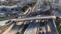 Eljefe de Gobierno porteño, Jorge Macri, inauguró en CABA el nuevo Puente RíoNegro en la autopista Dellepiane que beneficiará a más de 200.000 personas.(Foto: X @AUSA) Eljefe de Gobierno porteño, Jorge Macri, inauguró en CABA el nuevo Puente RíoNegro en la autopista Dellepiane que beneficiará a más de 200.000 personas.(Foto: X @AUSA)