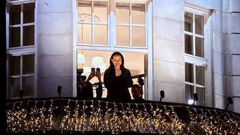 Con rostro cansado y vestida de negro, María Corina Machado se mostró en el Grand Hotel de Oslo