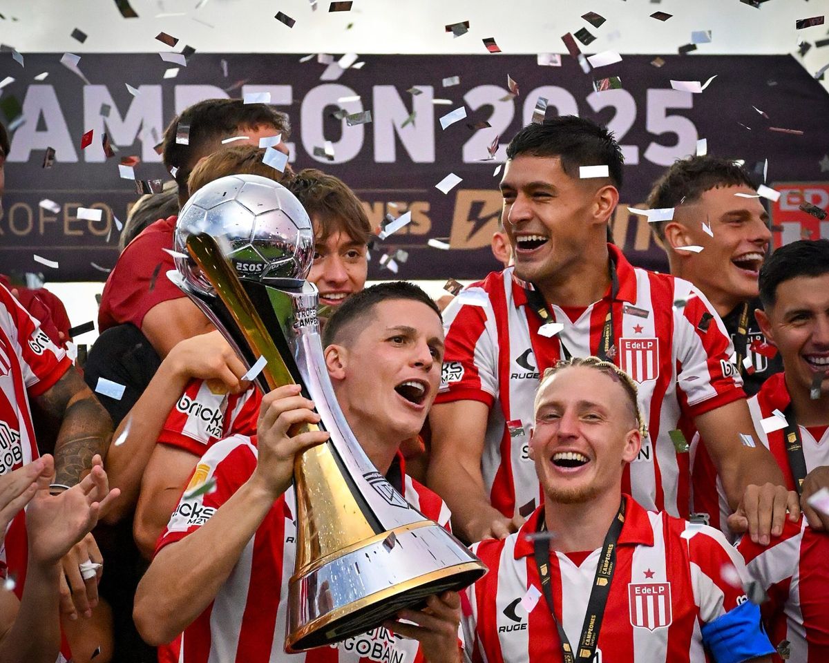 Estudiantes se quedó con el Trofeo de Campeones, el último título de la temporada
