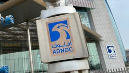 ADNOC proyecta una demanda de petróleo de al menos 100 millones de barriles diarios para 2040. ADNOC proyecta una demanda de petróleo de al menos 100 millones de barriles diarios para 2040.