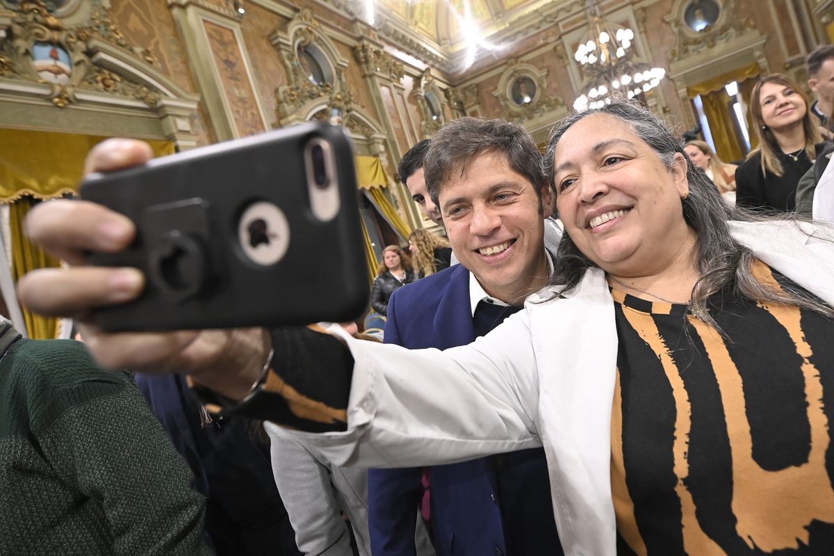 Axel Kicillof quiere escribir su propia historia. Axel Kicillof quiere escribir su propia historia.
