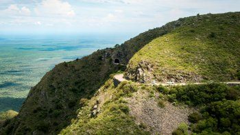 la ruta que conduce a un camino de tuneles en argentina la ruta que conduce a un camino de tuneles en argentina