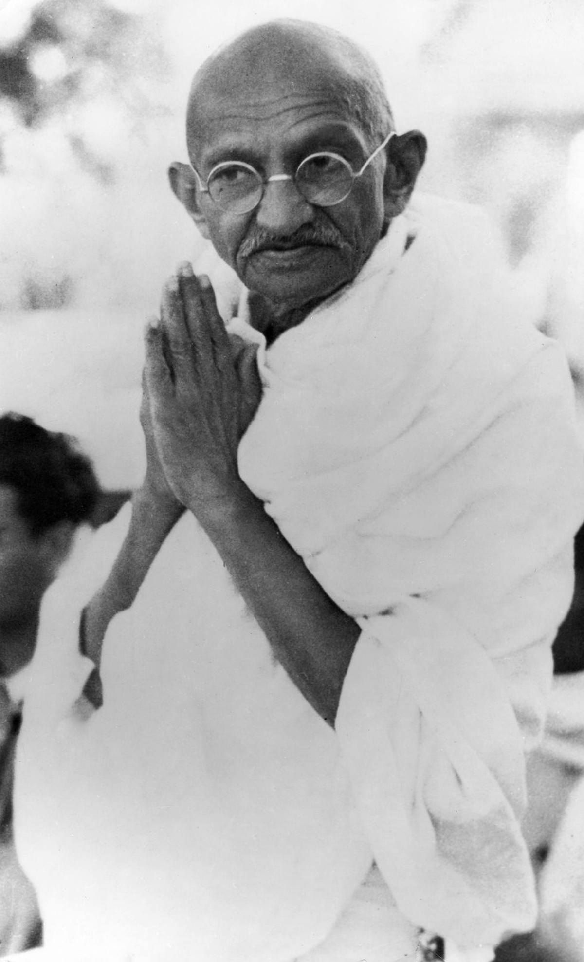 "Nosotros tenemos que ser el cambio que queremos ver en el mundo" - Ghandi. "Nosotros tenemos que ser el cambio que queremos ver en el mundo" - Ghandi.
